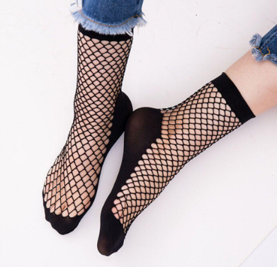 Ruffle Fishnet Socks Black Short Socks Mesh Net Socks Women Lace Punk Hollow Out Fashion Lady Ankle Socks/Multicolor
