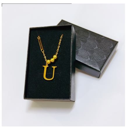 YH 26Letter Alphabet pendant fashion lnitialt Letter necklace for Women U