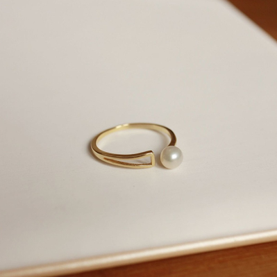 Copper Gold-Plated Design Freshwater Pearl Ring