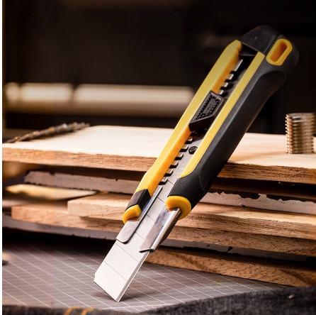 Deli SK4/25mm Multifunctional Utility Knife Retractable Cutter High-Quality Alloy Steel Blade DL025