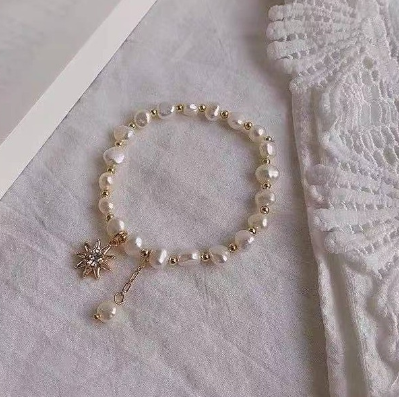 Gold Female Fashion Bracelet Natural Pearl Bracelet