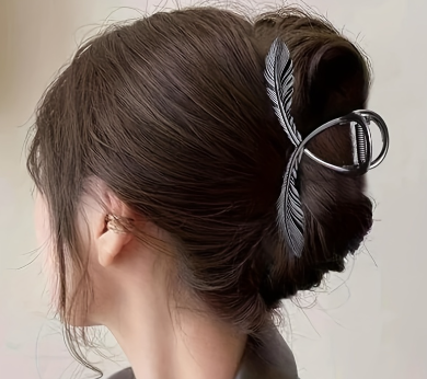 Alloy Feather Hair Claw Simple Style Hair Claw Nonslip Ponytail Holder Shark Claw Women Girls Elegant Hair Claw Clip