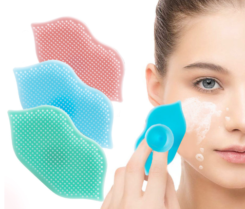 Innovative Silicone Brush For Gentle Facial Cleansing