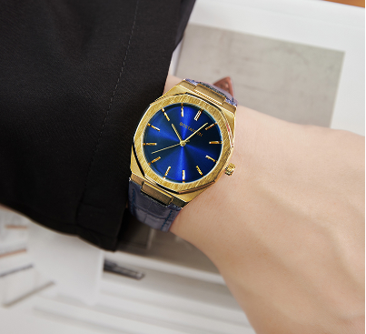 Men Blue Metal Dial Quartz Leather Watch