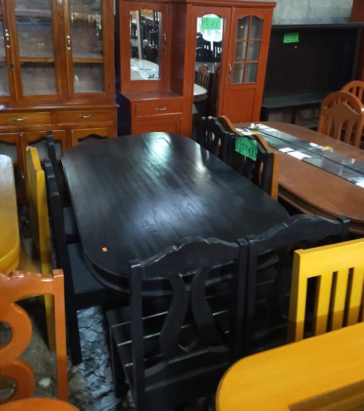 Dining Table 6 Seaters