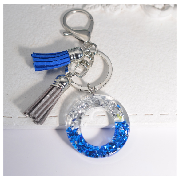 Exquisite 26 Initials A to Z Sea Glacier Resin Keychain Sequin Filling Keyring Blue Gray Tassel Pendant Handbag Accessories Gift O
