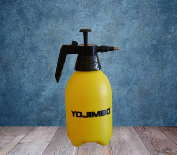 Yojimbo Hand Manual Pressure Trigger Sprayer 2 Liters
