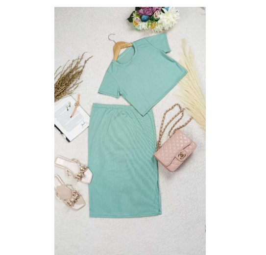 Maternity Knitted Top and Skirt with Slit T12