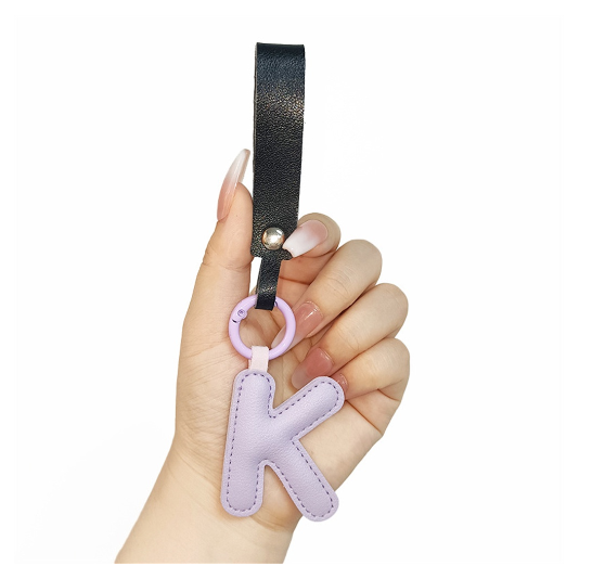 Creative PU Leather 26 Letter Keychains Fashion Alphabet Keyrings Handbag Ornaments Pendant Car Key Holder Accessories Gifts K