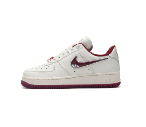 Nike Women's Fashionable & Comfy Low-Top Lace-Up Colorblock Sneakers