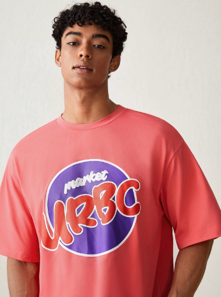 Manfinity UrbanChill Men's Knitted Short Sleeve T-Shirt, Fashionable & Casual, English Printed Round Neck Tee For Everyday Wear