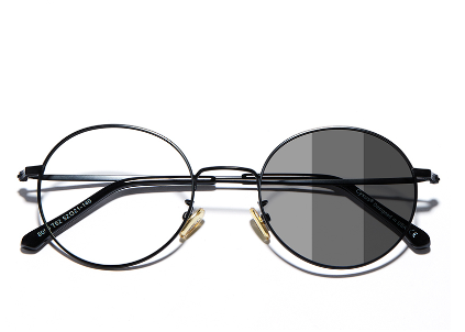 Cyxus Photochromic Sunglasses Computer Filter Glasses for Digital Screens UV Filter for Women/Men 8090