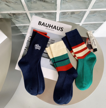 Spring and Autumn Women's Fashion Socks Japanese Ins Coffee Stripe Letter Medium Tube Women's Cotton Socks