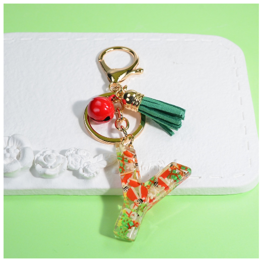 Fashion A-Z 26 Letters Keychains Christmas Tree Snowman Sequins Filling Resin Key Rings Women Bag Charms Y