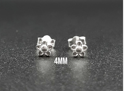 Unisilver 925 Sterling Silver Tiny Flower Earring Stud