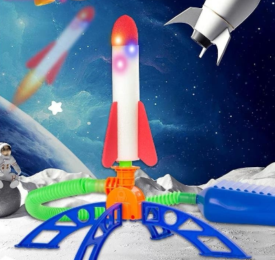 Flashing Flying Rocket toy for kids Foot-operated launcher Angle-adjustable children outdoor sports