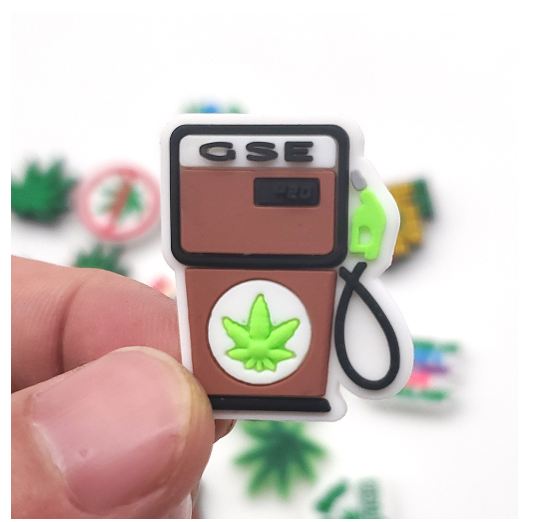 Cute Leaf Cannabis Series Croc Design Pins Jibits Charm Croc Jibbits Green Weed Shoe Charms for Women Shoes Accessories Decoration W1