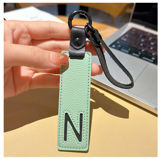 Creative PU Leather Letter Keychains Fashion Colorful Square Alphabet Keyrings Car Key Holder Accessories Bag Ornament Gifts N