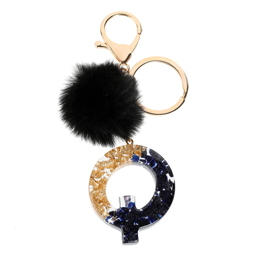 New Black Pompom 26 English Alphabet Resin With Gold Foil Keychain Charms Exquisite Letter Keyring Q