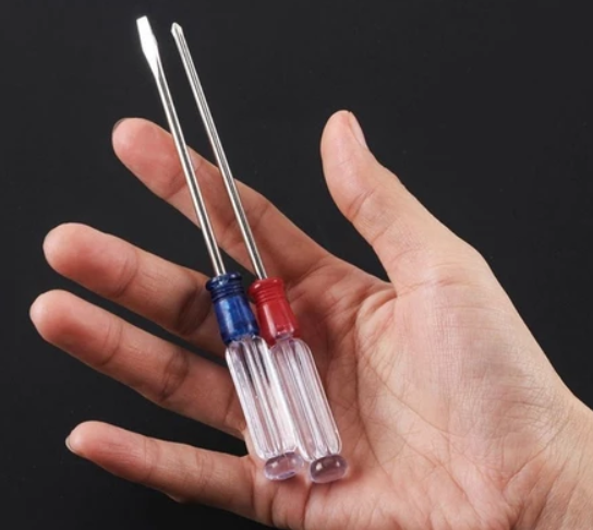 1pc Phillips screwdriver Flat-head screwdriver Essential tools for family men