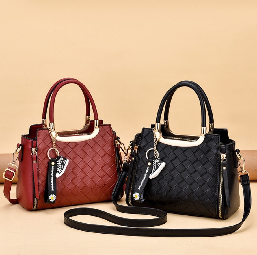 AW 2021 new trendy fashion autumn and winter all-match ladies messenger shoulder atmospheric handbag