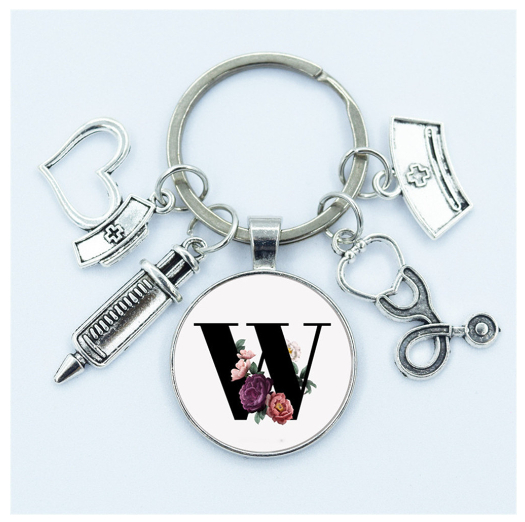 1Pcs Creative Stethoscope Syringe 26 Letter Keychains Nurse Cap Initials Metal Keyrings Bag Ornaments Charms Gifts Souvenir W