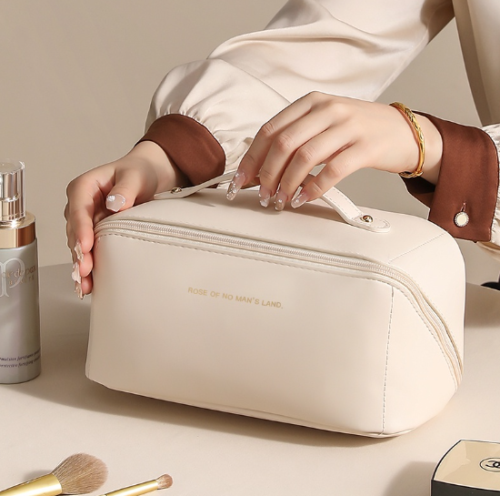 MAANGE Cosmetic Bag PU Women Travel Make Up Organizer Bag Pouch For Makeup Portable