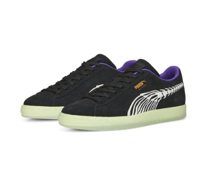PUMA Unisex Suede Haunted Sneakers (Black)