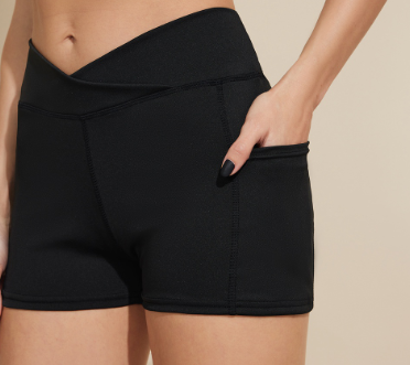 Lovito Sporty Plain Pocket Criss Cross High Stretch High Waist Sports Shorts for Women L18X537 Black