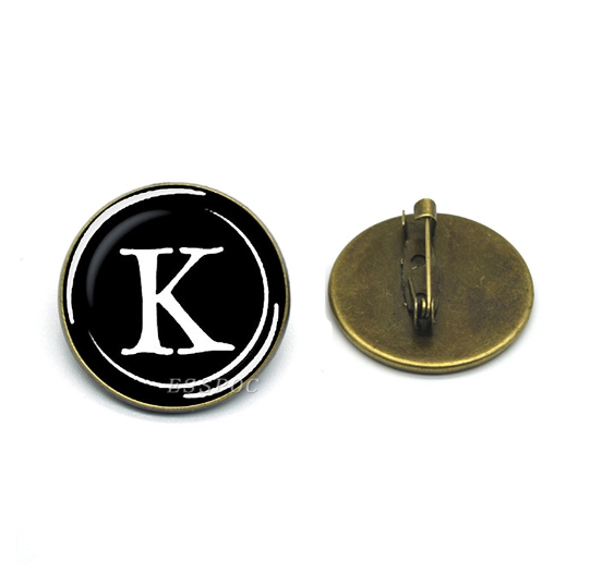 New 2023  Vintage Bronze Color Lapel Pin Letters A To Z Brooches Fashion Initial Letter Brooch Pins Suit Badges Women Men K