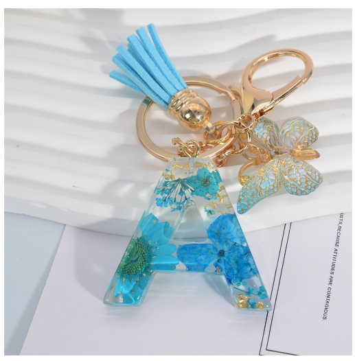 Sweet Blue Daisy A-Z Letter Keychains Fashion Butterfly 26 Resin Keyrings With Tassel Car Key Holder Accessories Pendant Gifts A