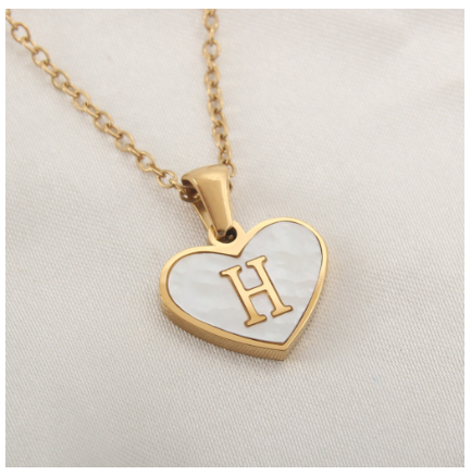 Stainless Steel 26 Letter Pendant Necklace Love Shell Card Necklace Necklace Fashion Gift for Men and Women H