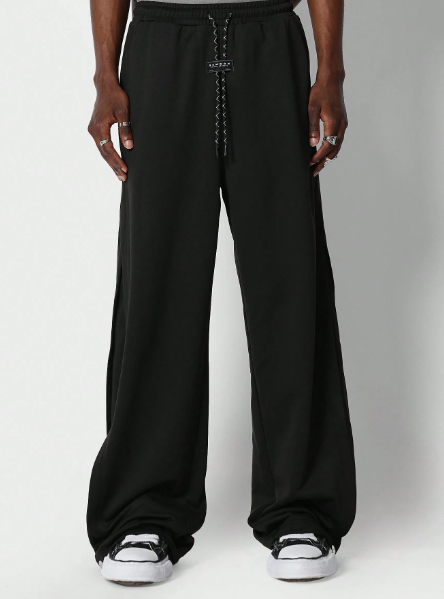 SUMWON Oversized Fit Jogger With Drawcord And Logo Fastening Detail