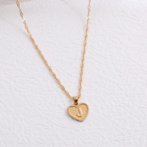 26 Letter Necklace for Women Fashion Initial A-Z Heart Love Necklace Pendant Wedding Accessories Gift J