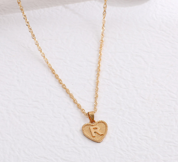 26 Letter Necklace for Women Fashion Initial A-Z Heart Love Necklace Pendant Wedding Accessories Gift R