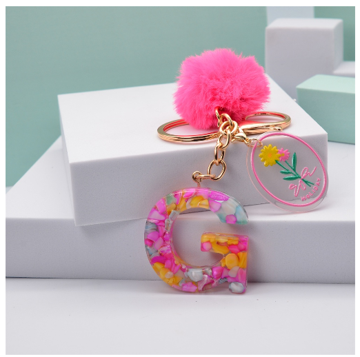 Fashion 26 Letter Keychain A-Z Initial Resin Keyring With Pink Pompom Flower Acrylic Tag Alphabet Key Chain Bag Pendant Gifts G