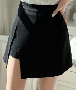 Lovito Women Split Thigh Shorts L61AD112 Black