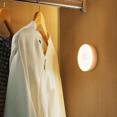 1 USB Rechargeable Motion Sensor night light suitable for bedrooms, living rooms, corridors, and bathrooms - energy-saving LED