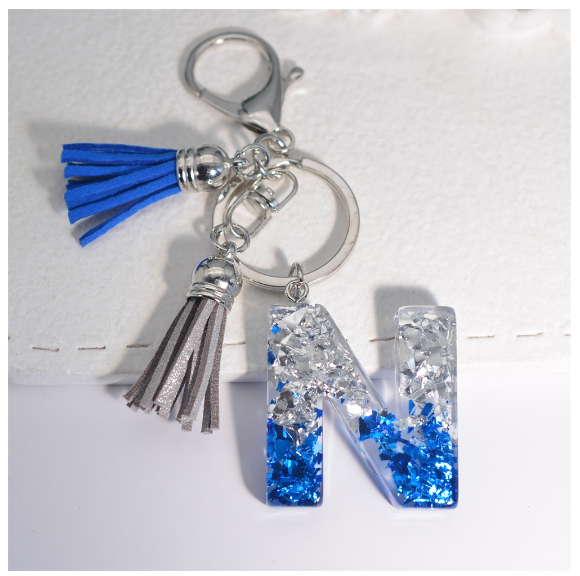 Exquisite 26 Initials A to Z Sea Glacier Resin Keychain Sequin Filling Keyring Blue Gray Tassel Pendant Handbag Accessories Gift N