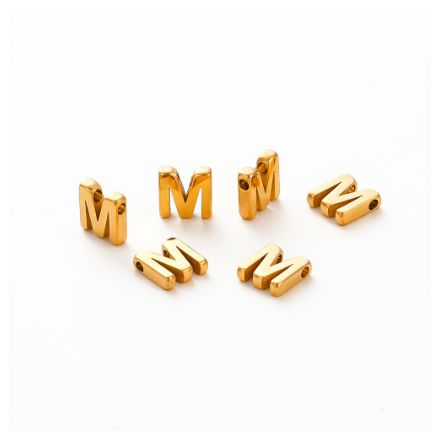 St.K unkka 316L Stainless Steel Initial Name Pendant Necklace Alphabet A-Z 26 Letter Fashion Necklace M