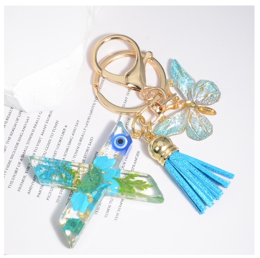 Exquisite Dried Flower Filled 26 Letter Keychain With Butterfly Pendant Fashion A-Z Name Initials Keyrings Car Key Holder Gifts X