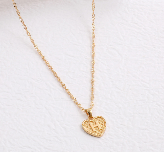 26 Letter Necklace for Women Fashion Initial A-Z Heart Love Necklace Pendant Wedding Accessories Gift H