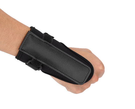 Golf Wrist Hinge Trainer, Golf Training Aids Golf Swing Training Aids Straight Practice Wrist Brace Trainer Corrector Golfer Accessory Golf Wrist Training Aid