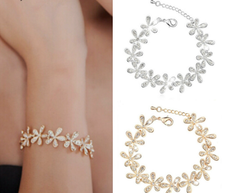 Vintage Snowflake Motif Bracelet Bangle Inlaid Rhinestone Crystal For Women C1