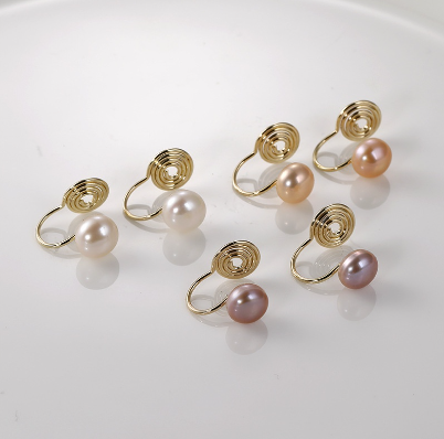 Freshwater Pearl Ear Clip
