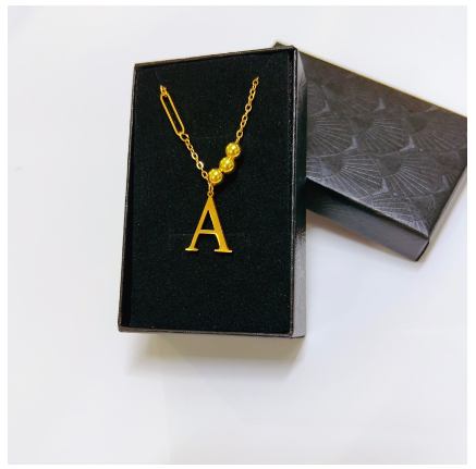 YH 26Letter Alphabet pendant fashion lnitialt Letter necklace for Women A