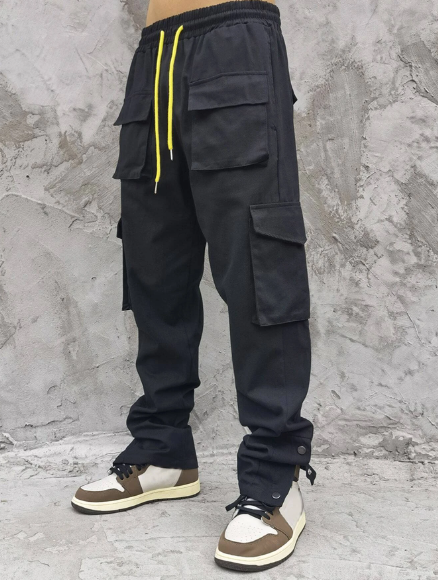 Men Drawstring Waist Button Hem Cargo Pants
